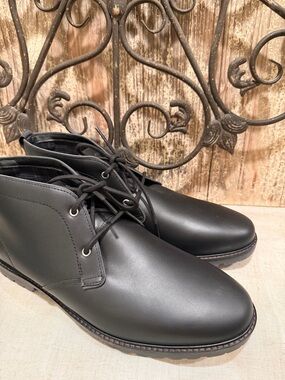 Cole Haan Black Leather Chukka Boots 11.5 new no box shoes